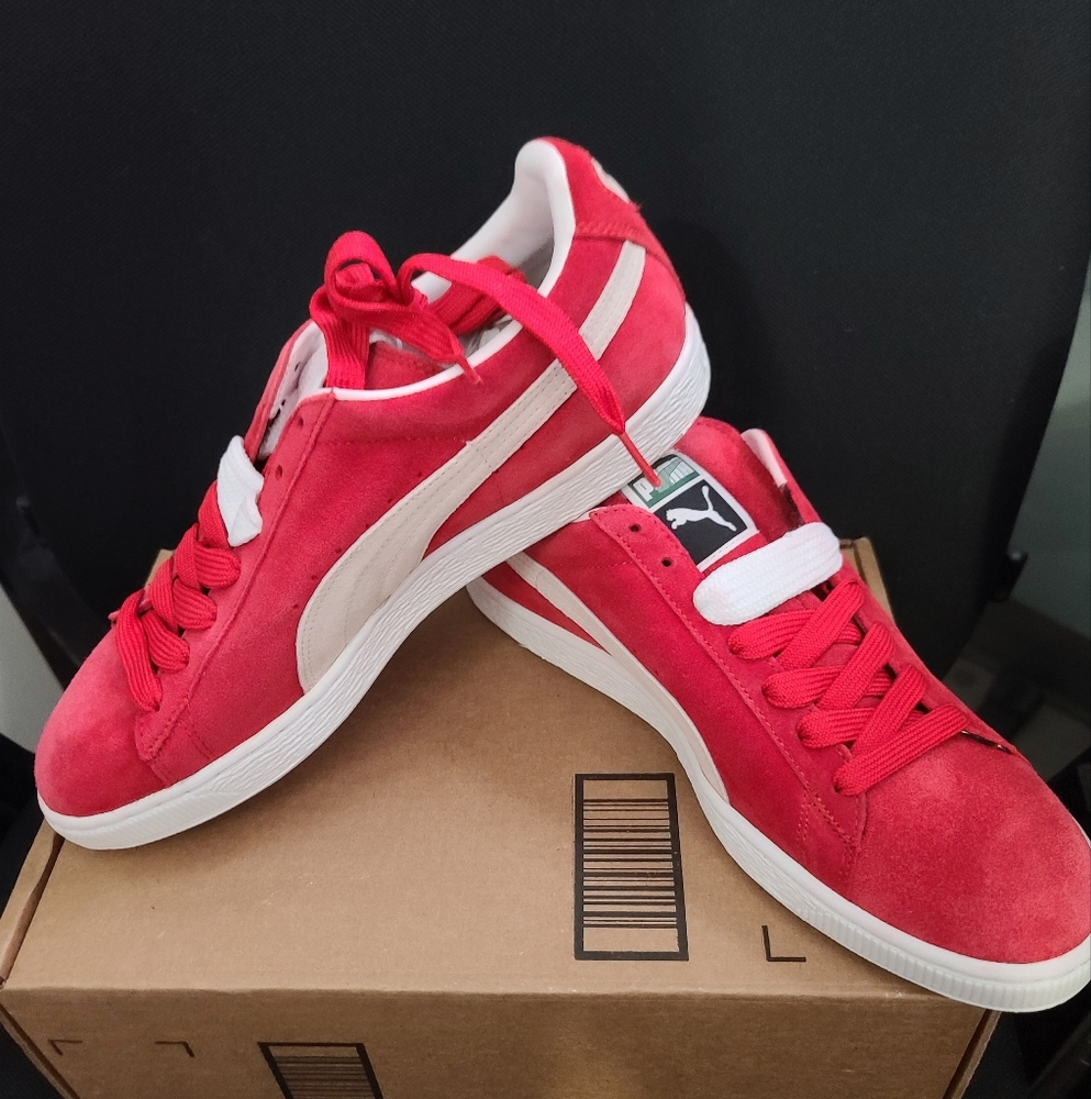 Red and Cream Puma Suede Mens Sneakers